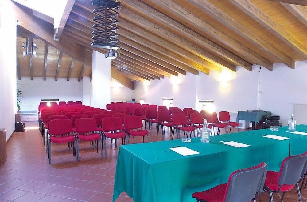 Villaggio Della Salute Piu 56/68