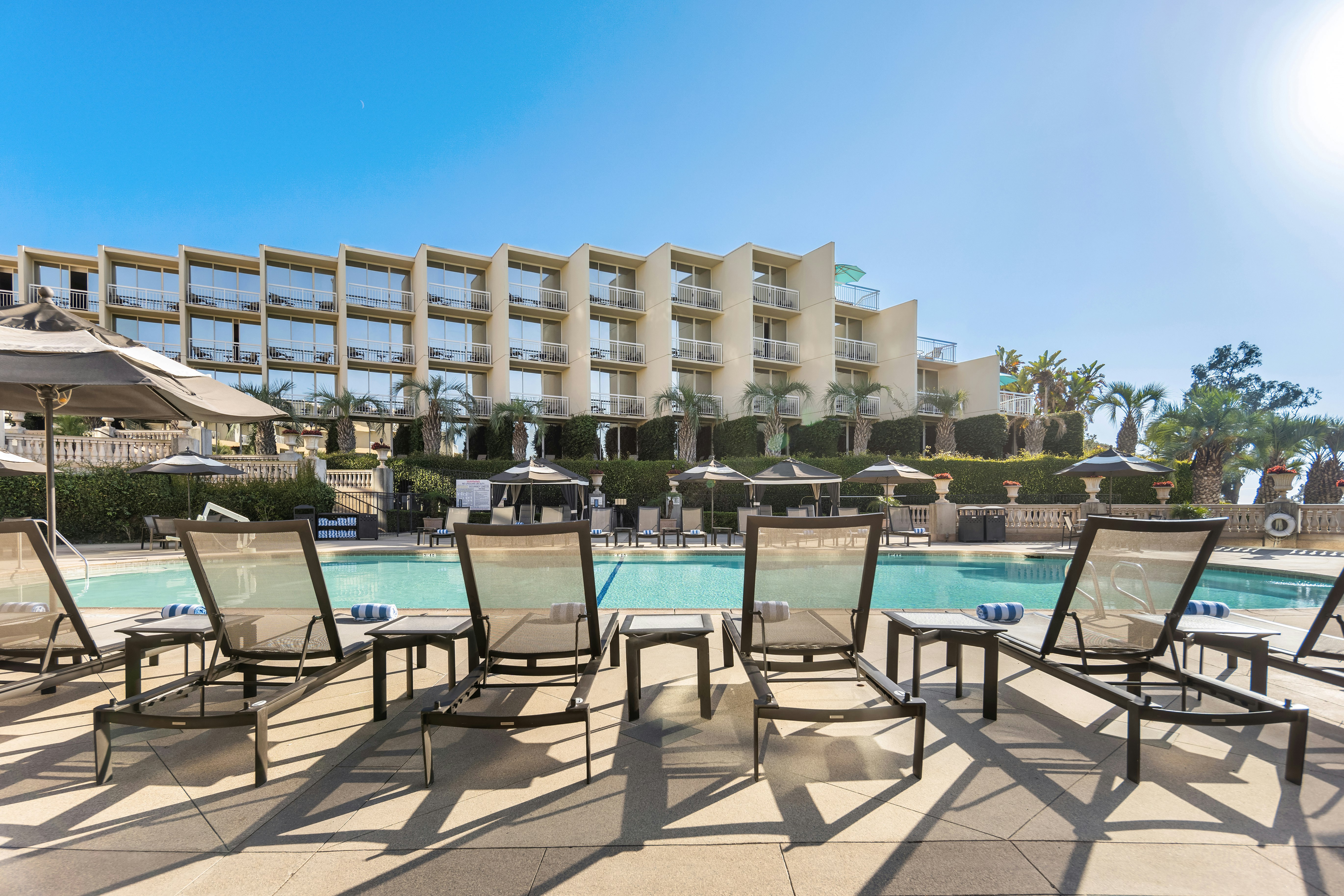 Hilton La Jolla Torrey Pines 12/47