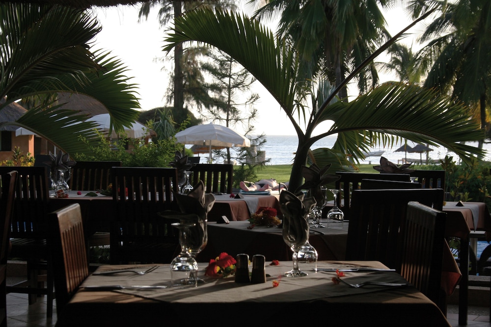 Le Saly Hotel Et Hotel Club Les Filaos 75/82
