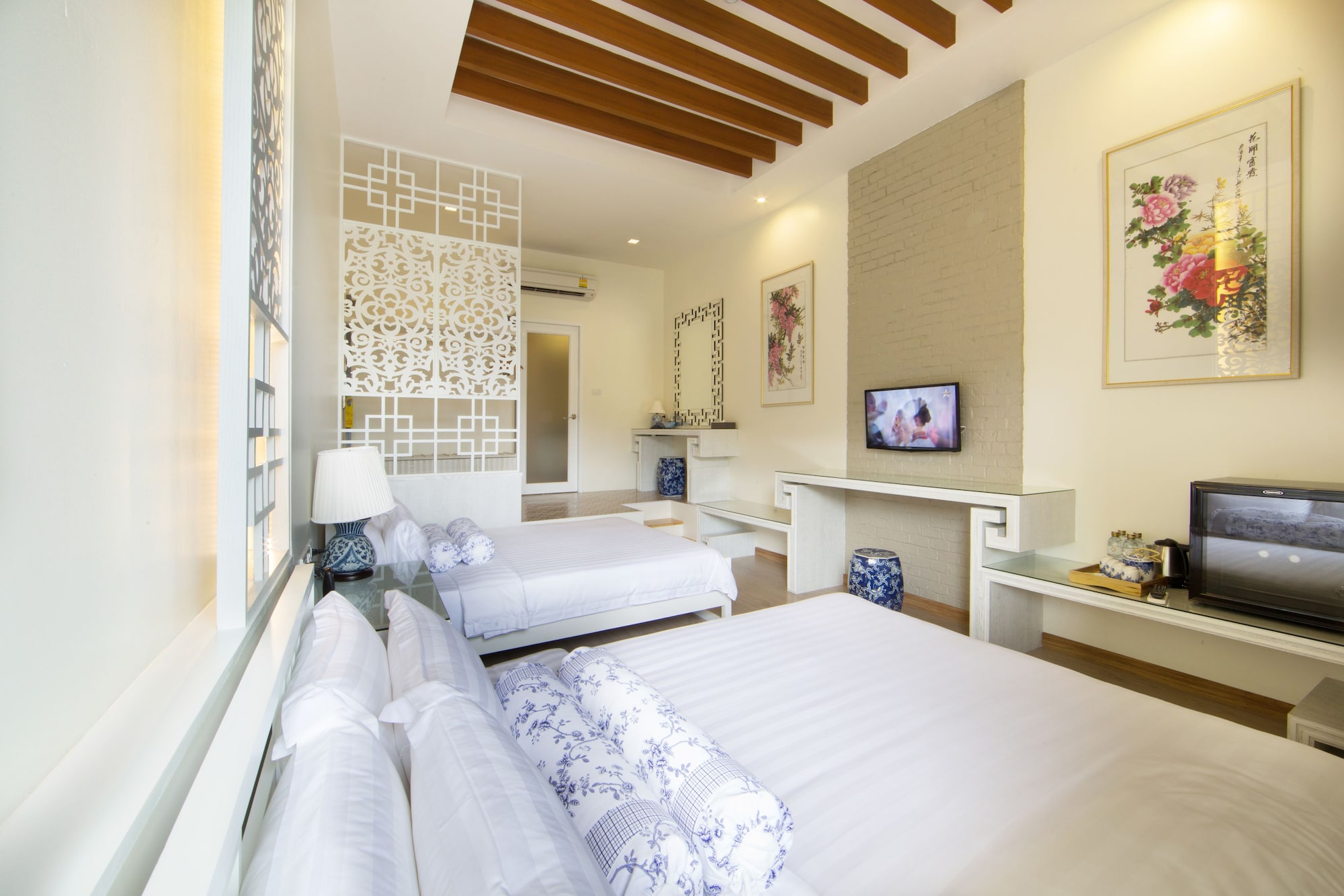 Deluxe, 2 Queen Beds