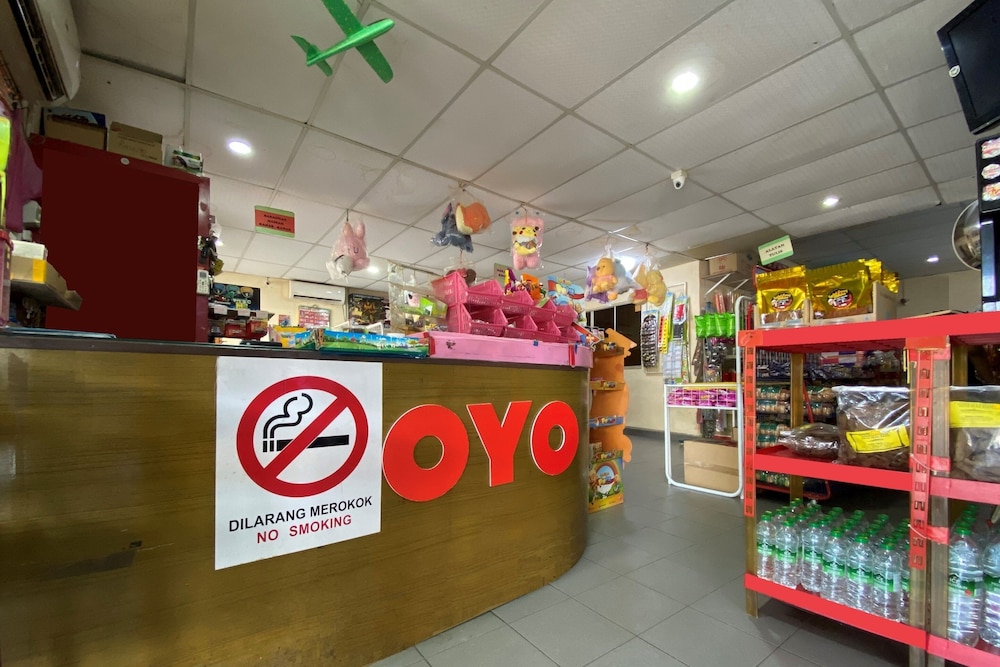 OYO 90205 Bayu Sintok Motel 3/15
