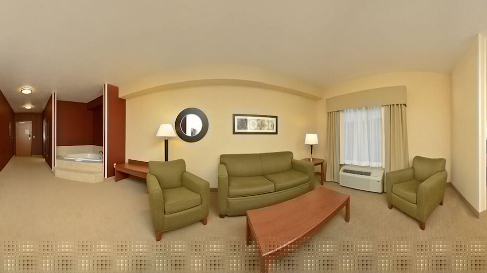 Comfort Inn and Suites Gateway to Glacier National Park 30/39