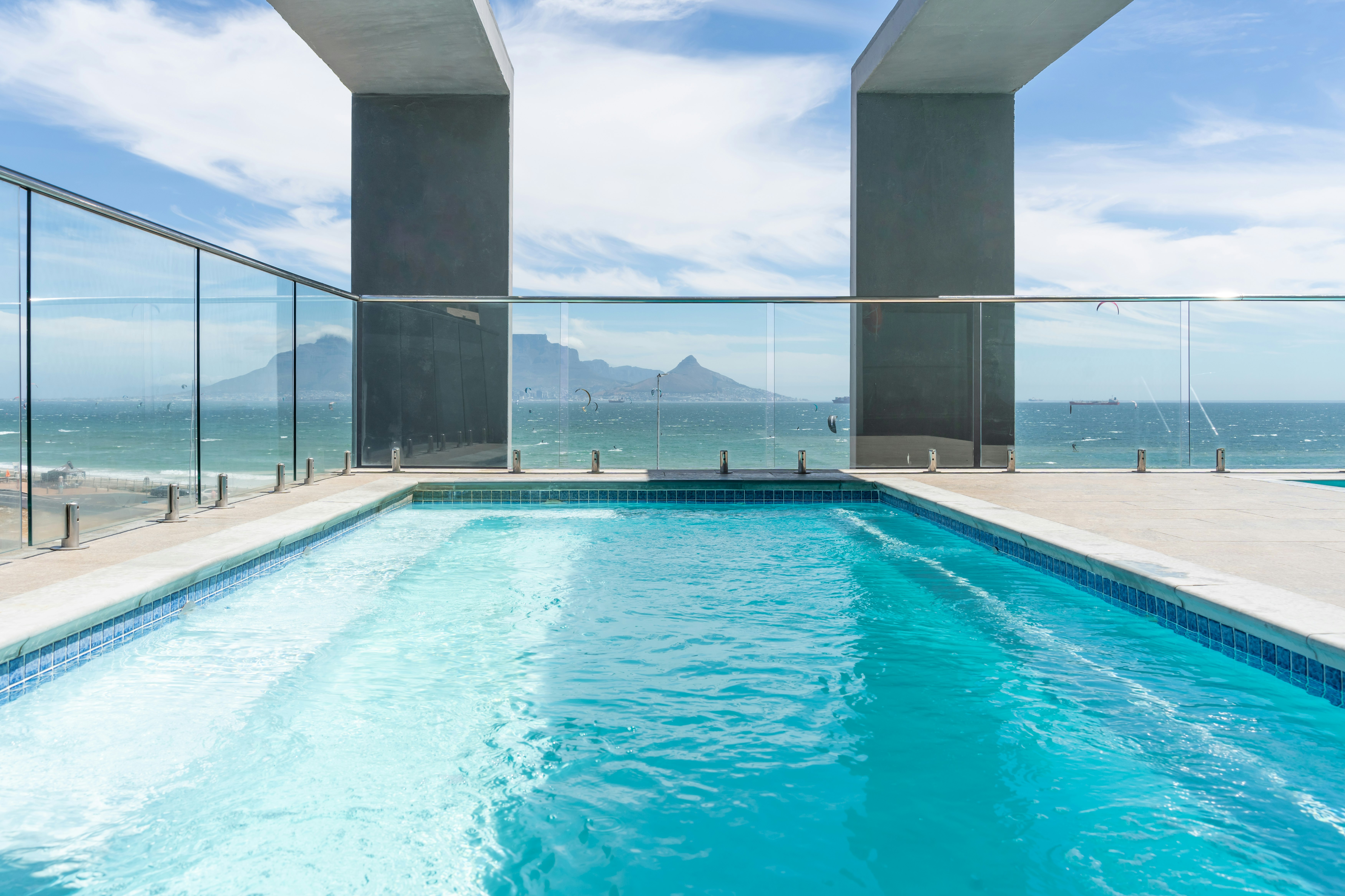 Blaauwberg Beach Hotel 55/100