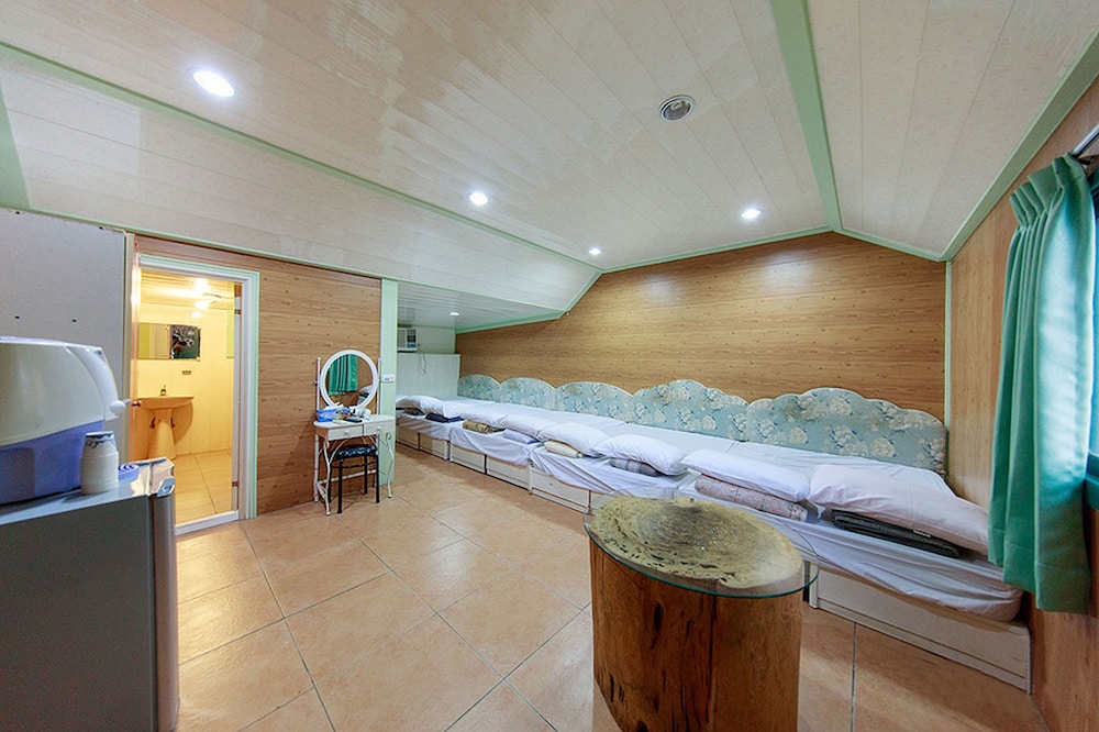 Kenting Dajianshan Wilderness Bungalow 26/32