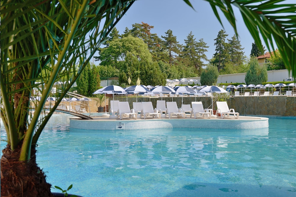 Augusta SPA Hotel 66/72
