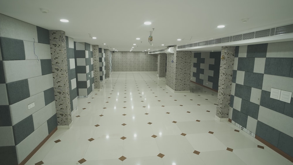 Dreams Resort Udaipur 11/44
