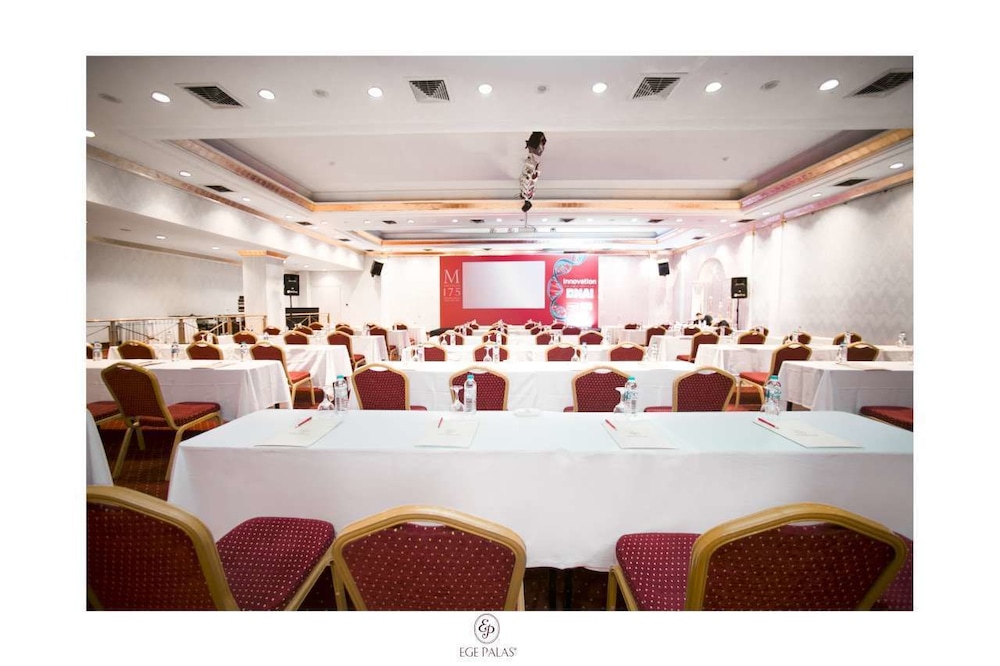 Ege Palas Business Hotel 55/66