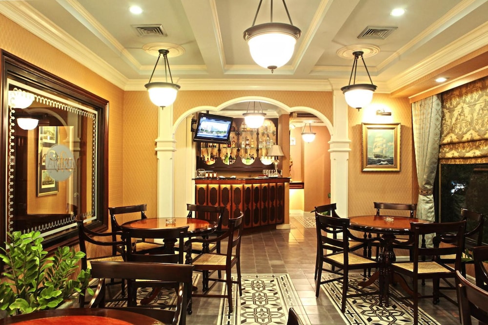 Herald Suites 37/50