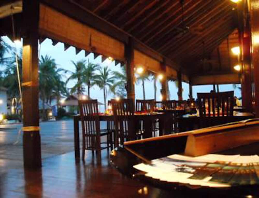 Sutra Beach Resort Spa 38/53