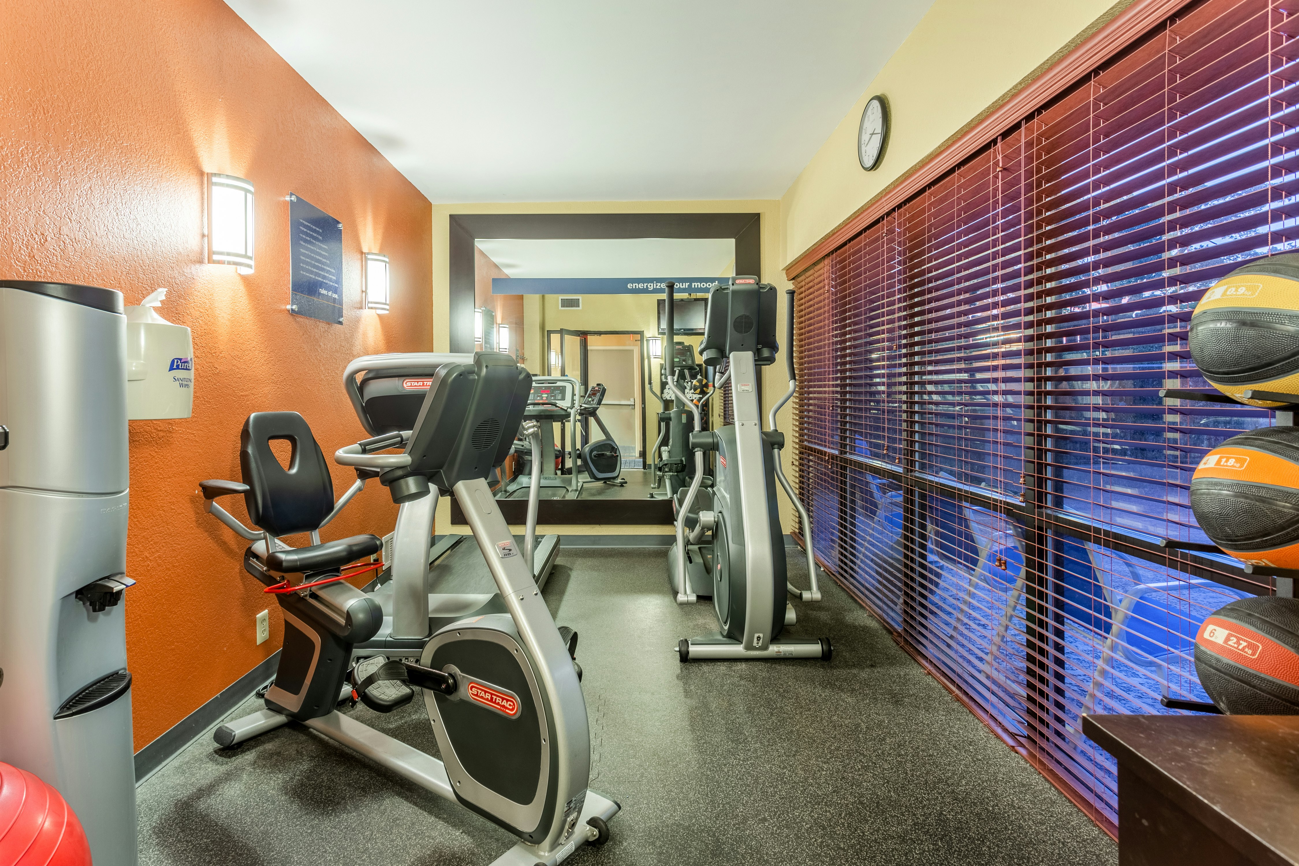 Hampton Inn Biloxi/Ocean Springs 16/24