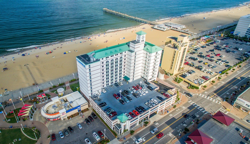 Boardwalk Resort And Villas 12/57