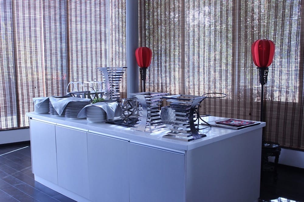 Hotel MoMc 50/50