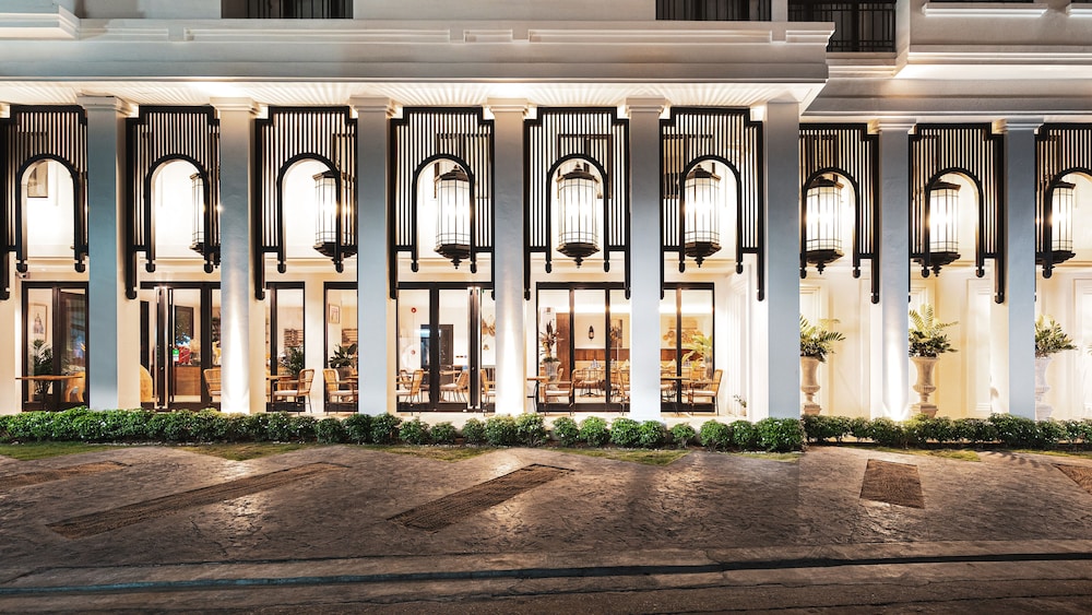 Glory Boutique Suites 43/50