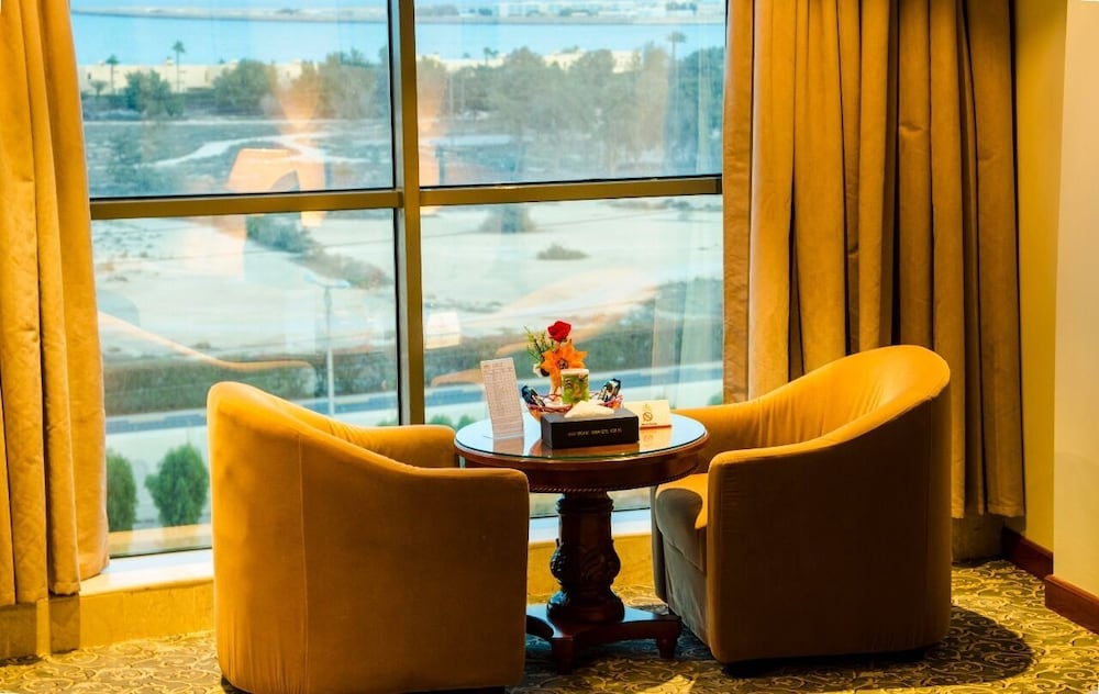 فندق كراون تاور(Crown Tower Hotel) 34/47