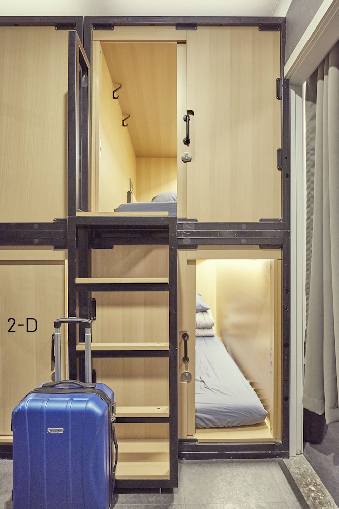 THE CAPSULE Myeongdong 25/33