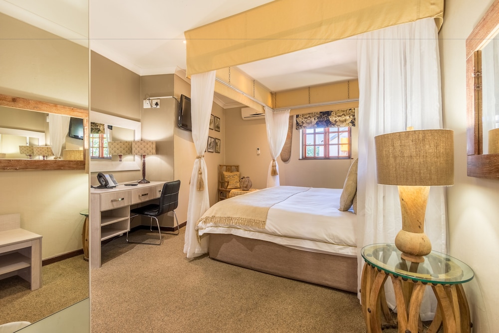 Constantia Hotel and Conference Centre 15/50