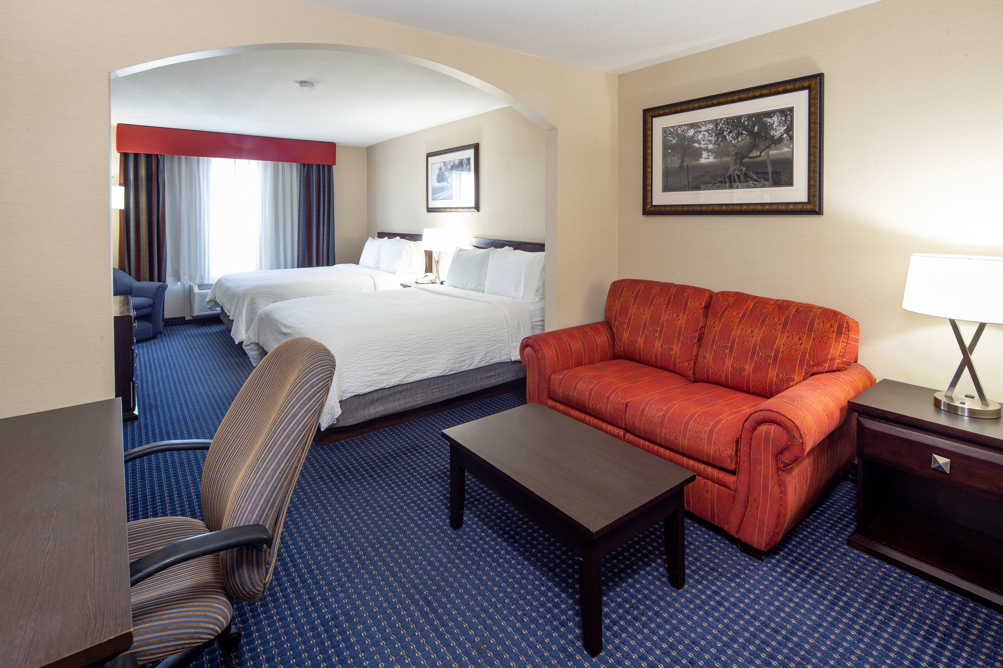 Holiday Inn Express Hotel Suites Edson 32/50