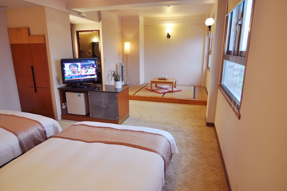 TIAN LONG HOTEL 18/69