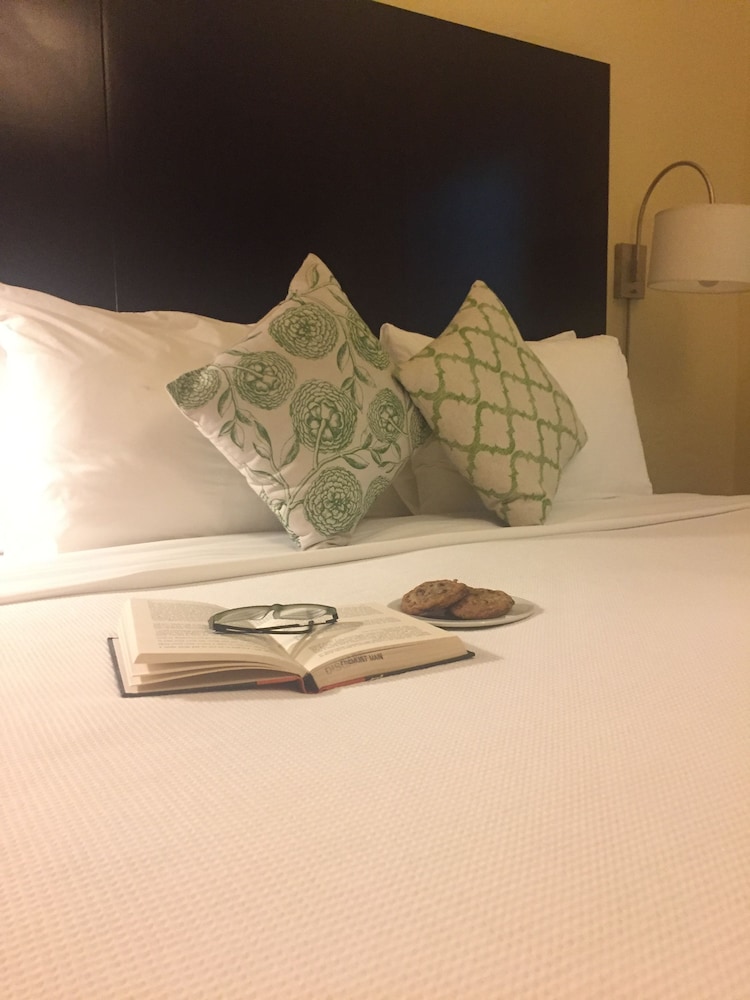 Healdsburg Inn on the Plaza, A Four Sisters Inn 34/54