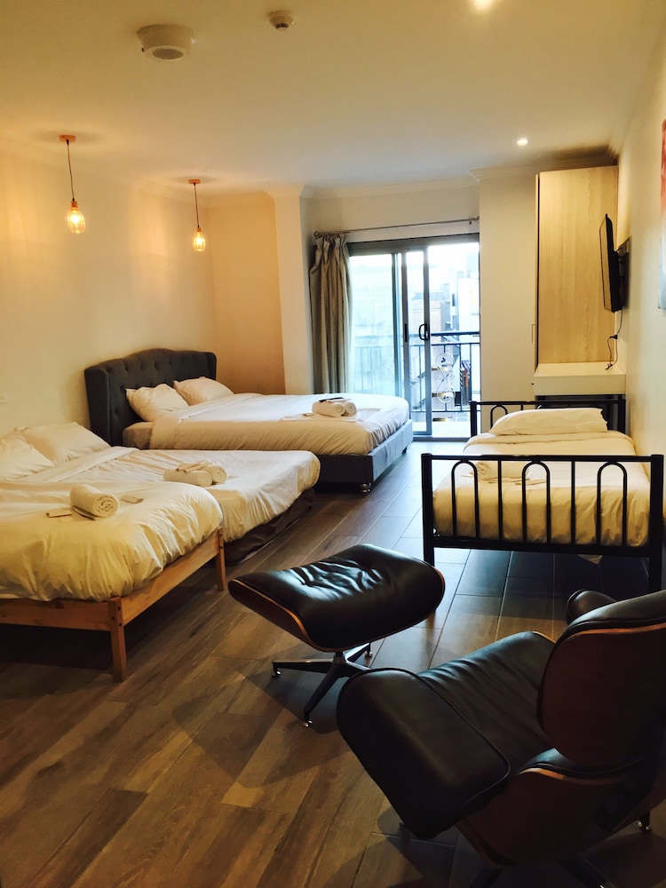 Sydney RiseOn Hotel 44/56