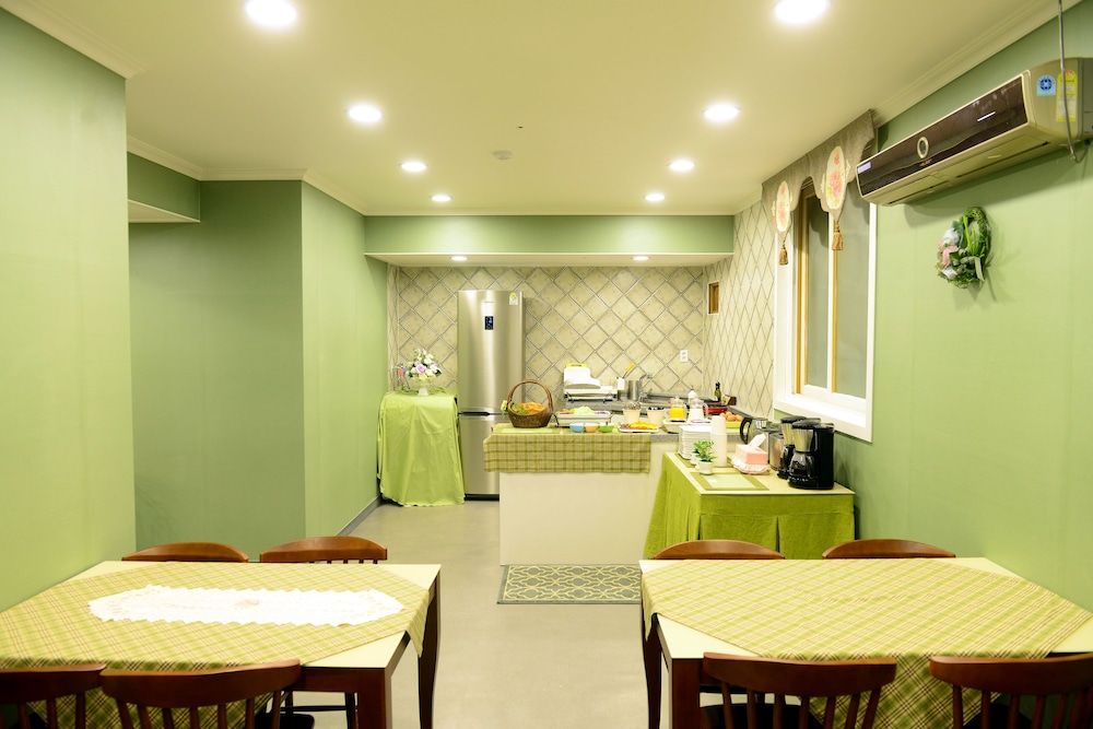 Casa Mini Hotel Guest House Hostel 31/40