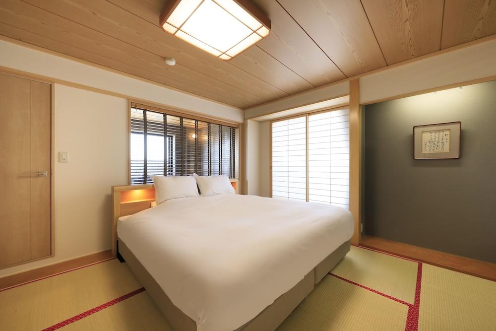 Comfort, Suite, Multiple Beds, Private Bathroom