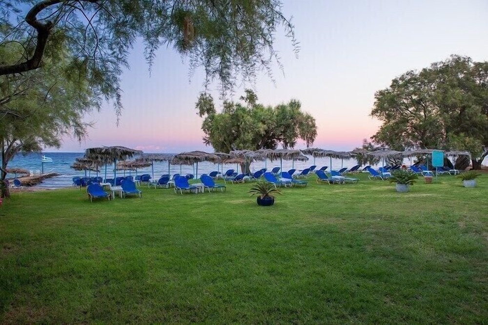 Fiore Beach Studios 32/41