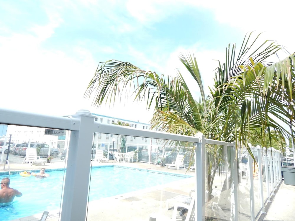Seabonay Motel 42/49