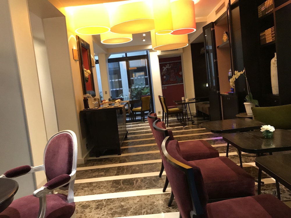 Hotel l'Inattendu 41/57
