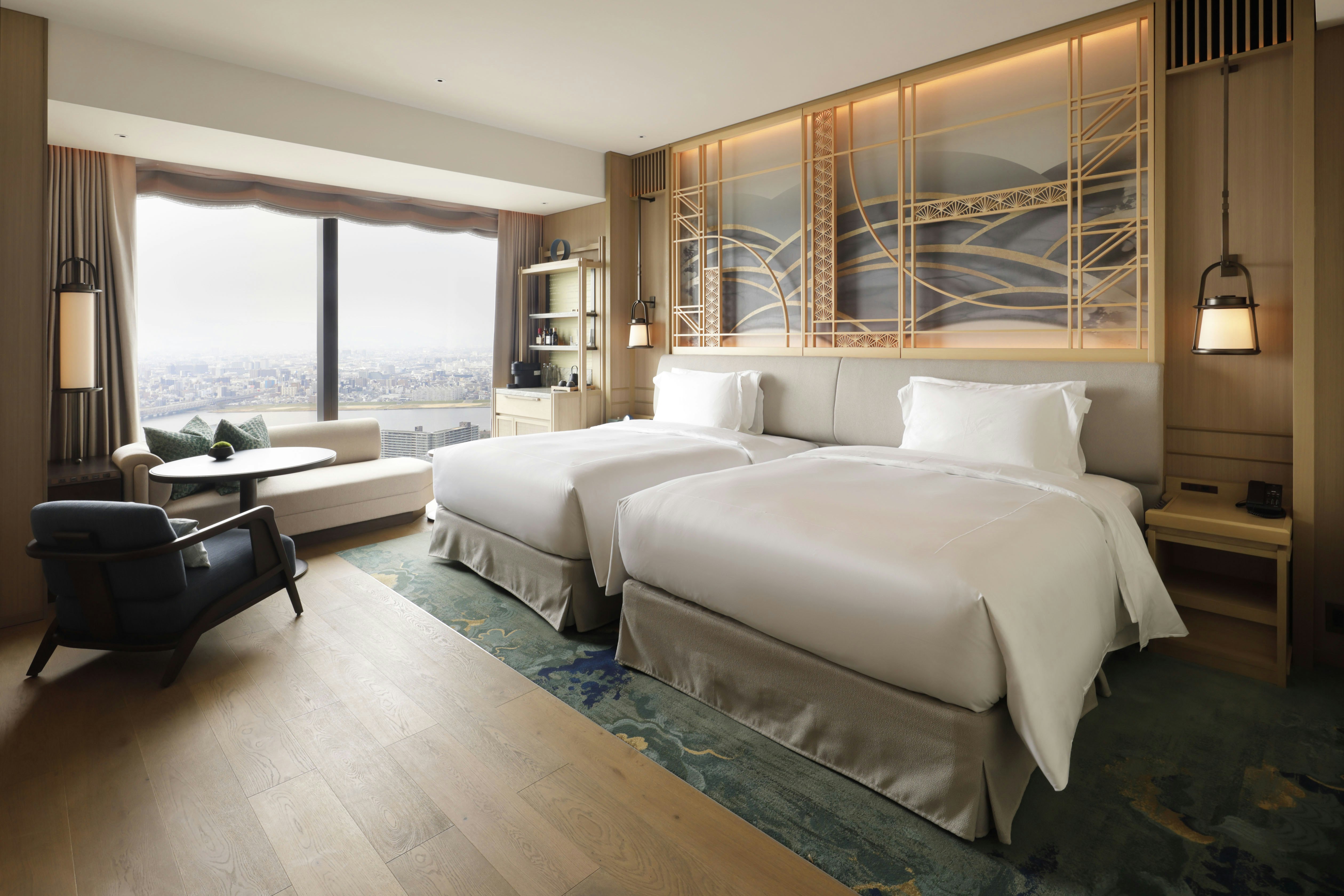 PREMIER, 2 QUEEN BEDS
