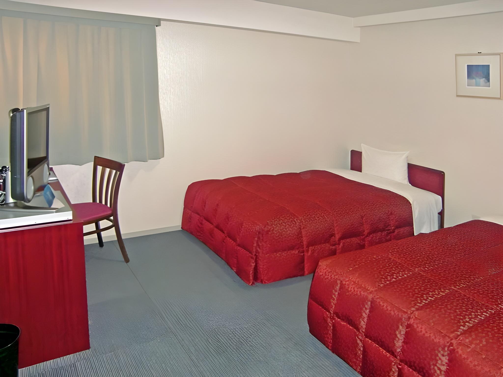 Semi Room, 2 Semi Double Beds, Smoking