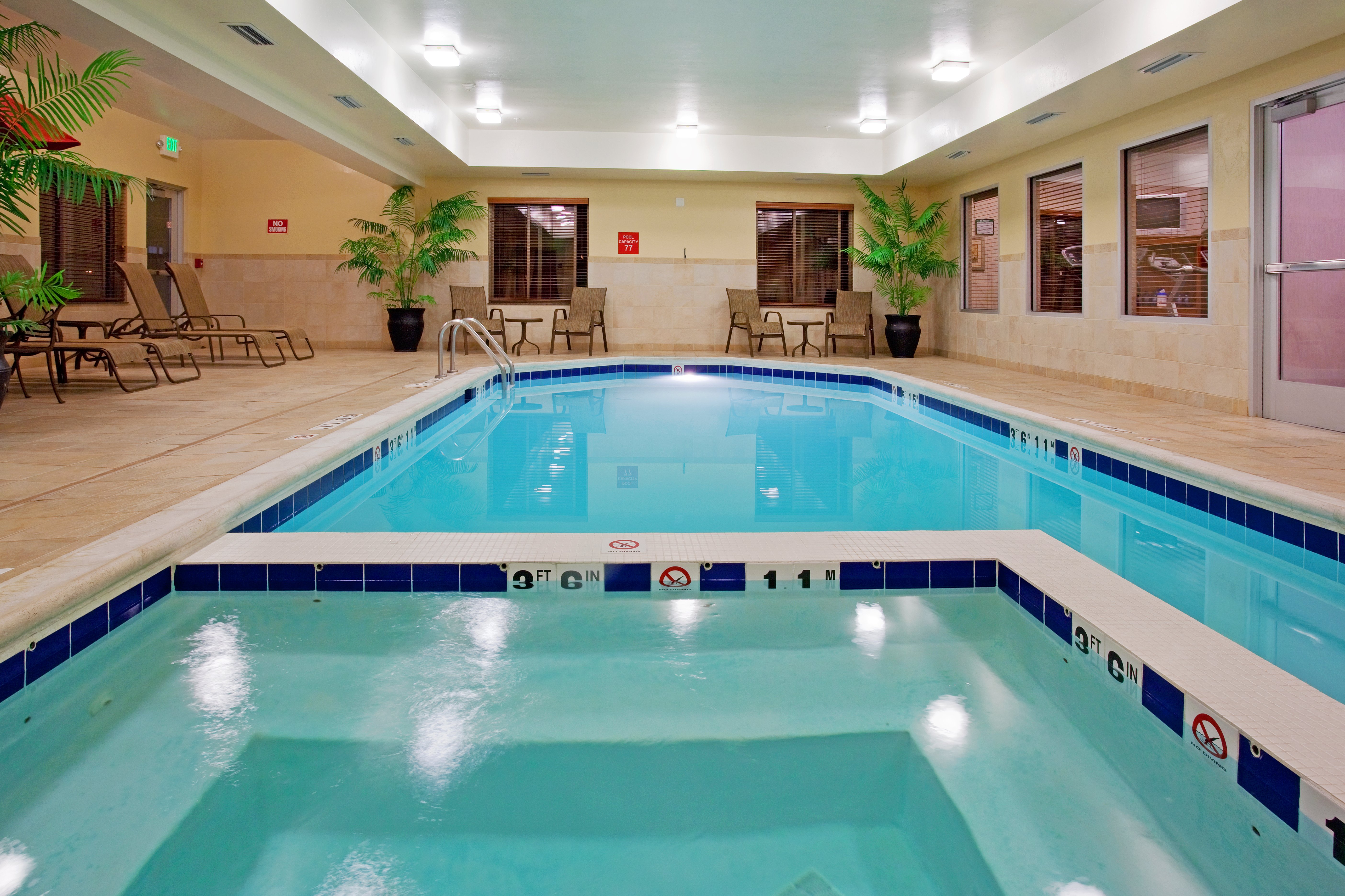 Holiday Inn Express Hotel & Suites Vernal - Dinosaurland 42/77