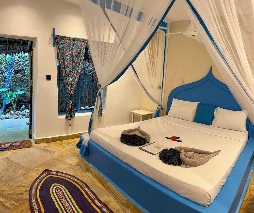 Blue Reef Sport And Fishing Lodge & Bungalows 10/49