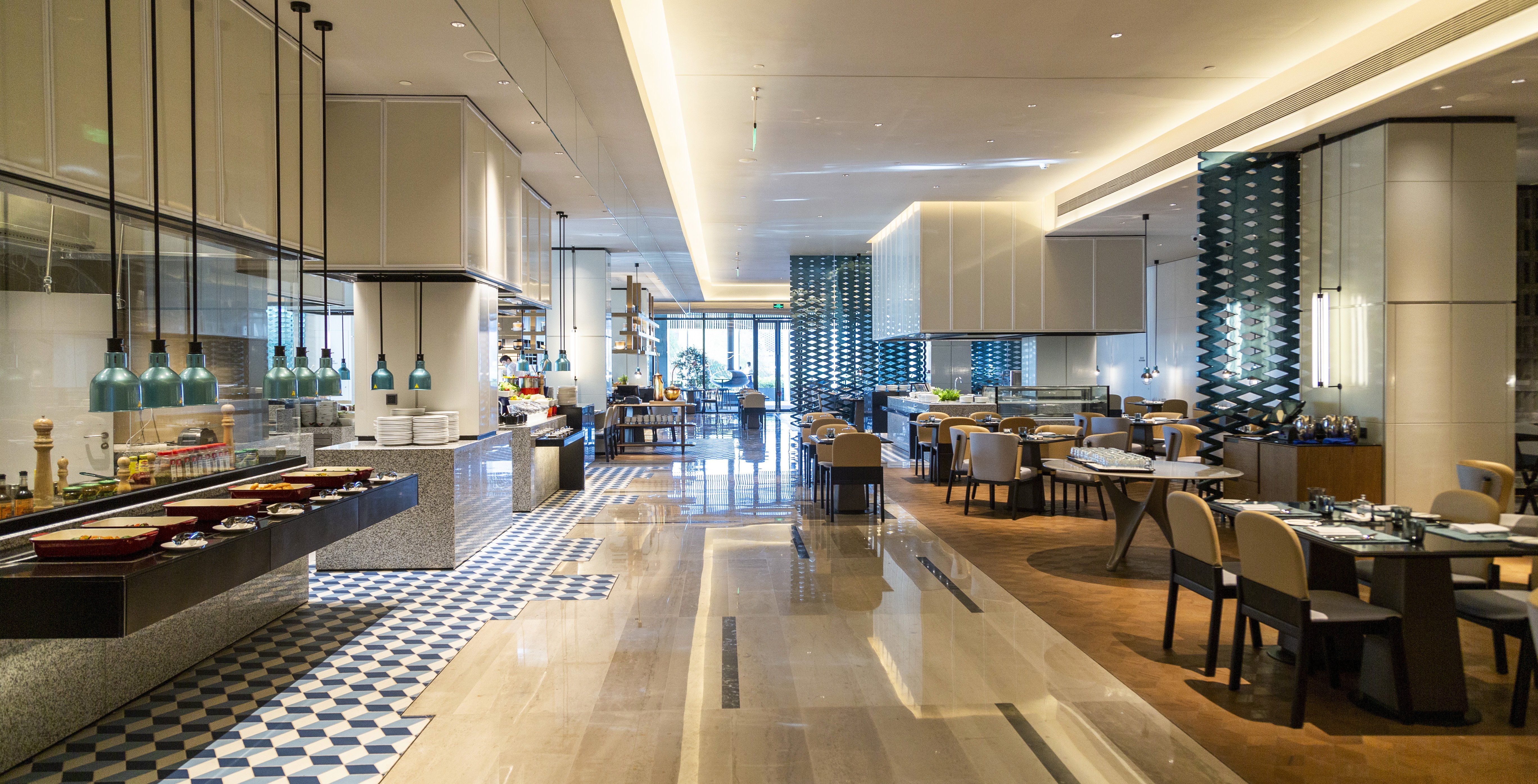 Crowne Plaza Shenzhen Wecc 34/50