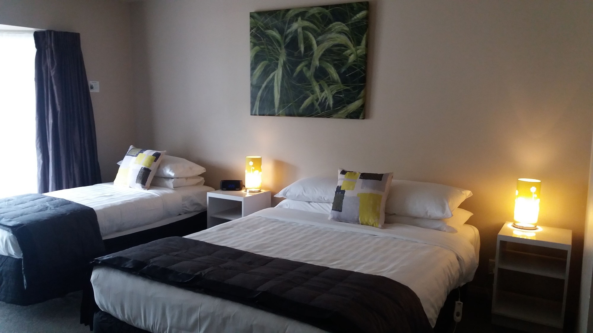 3 BEDROOMS, SUPERIOR, APARTMENT