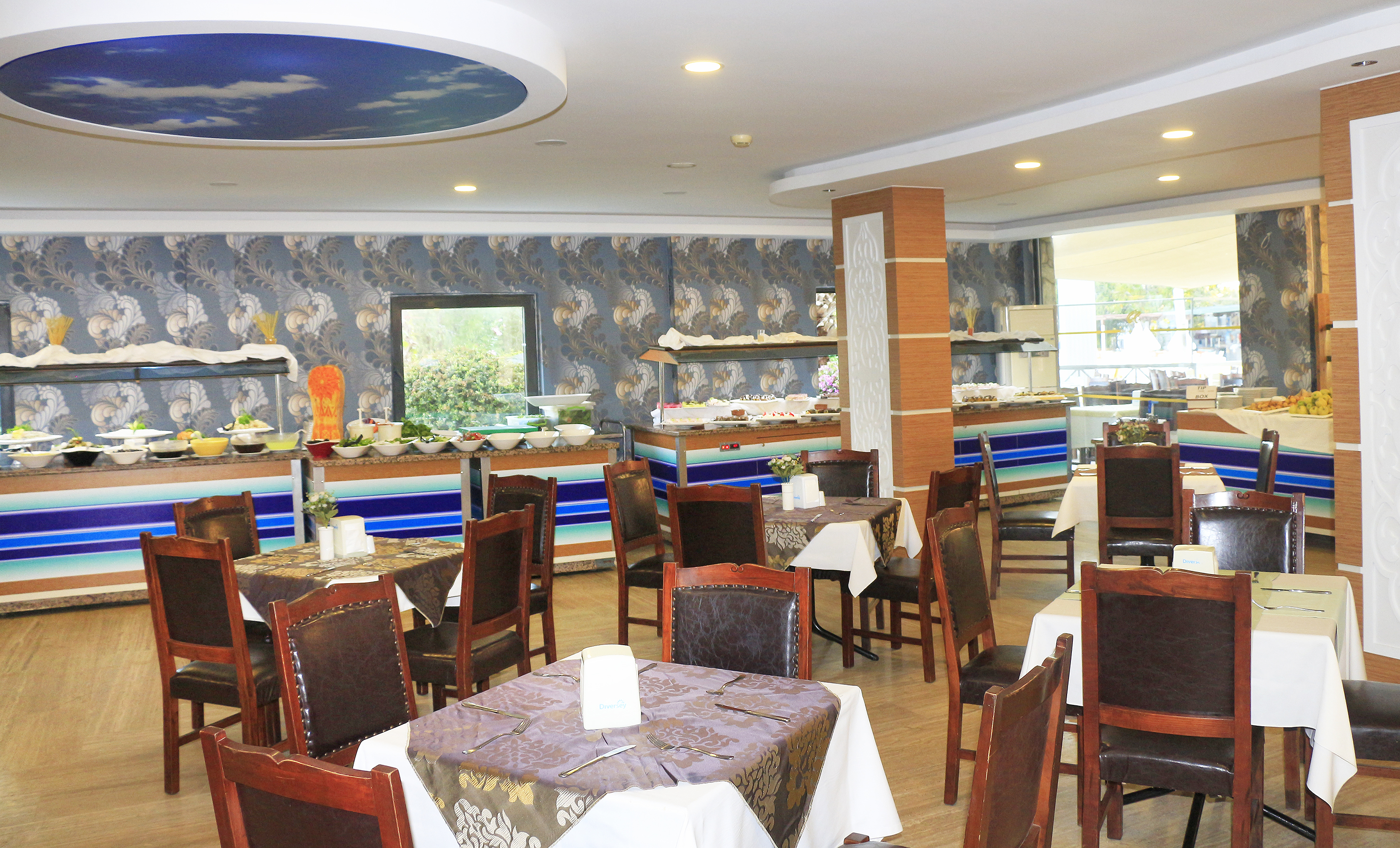 Club Aqua Plaza Hotel 33/50