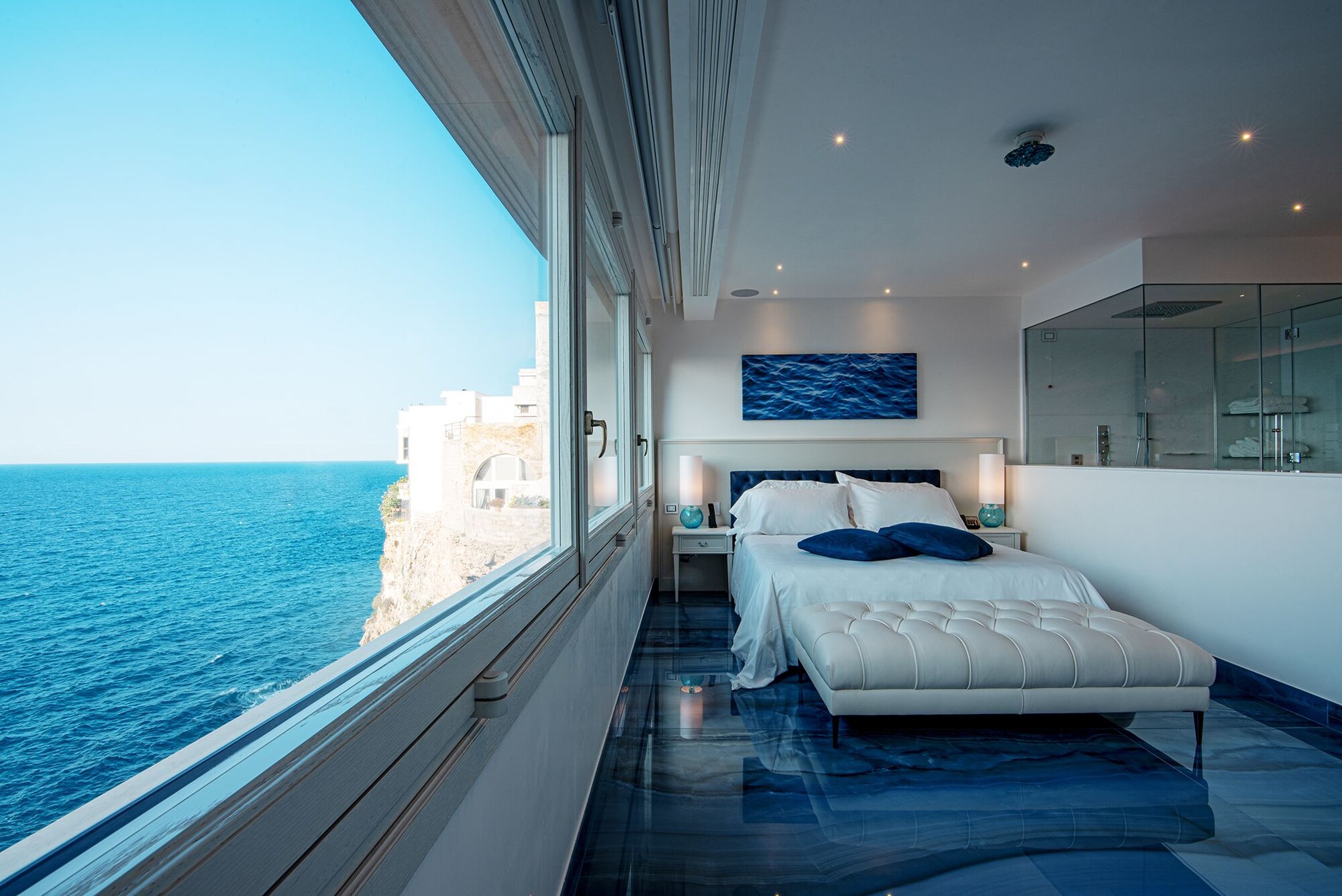 Suite, King Bed