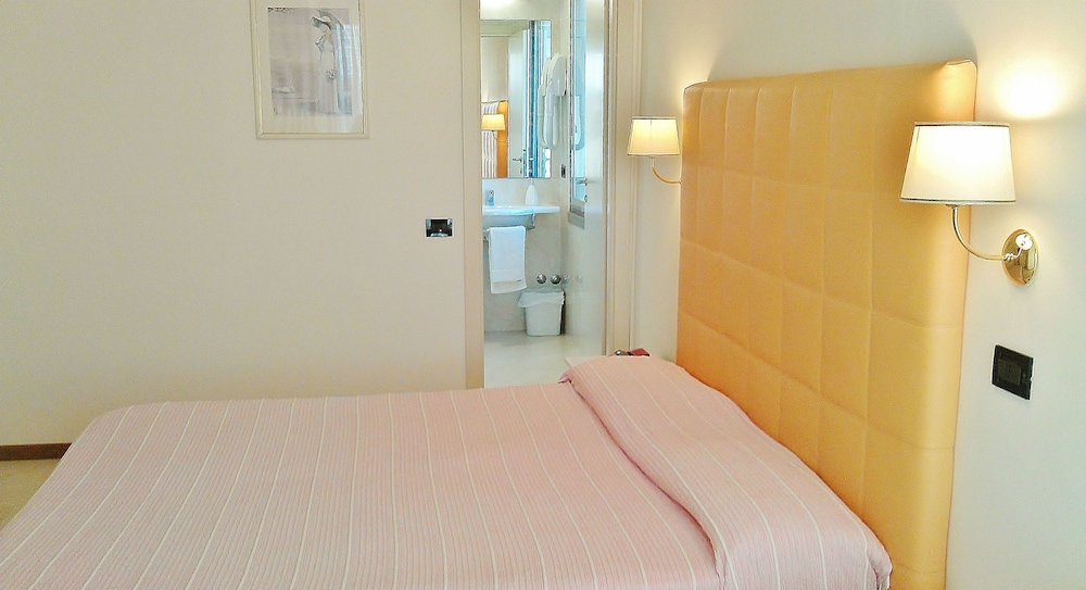 Ducale Hotel 15/48