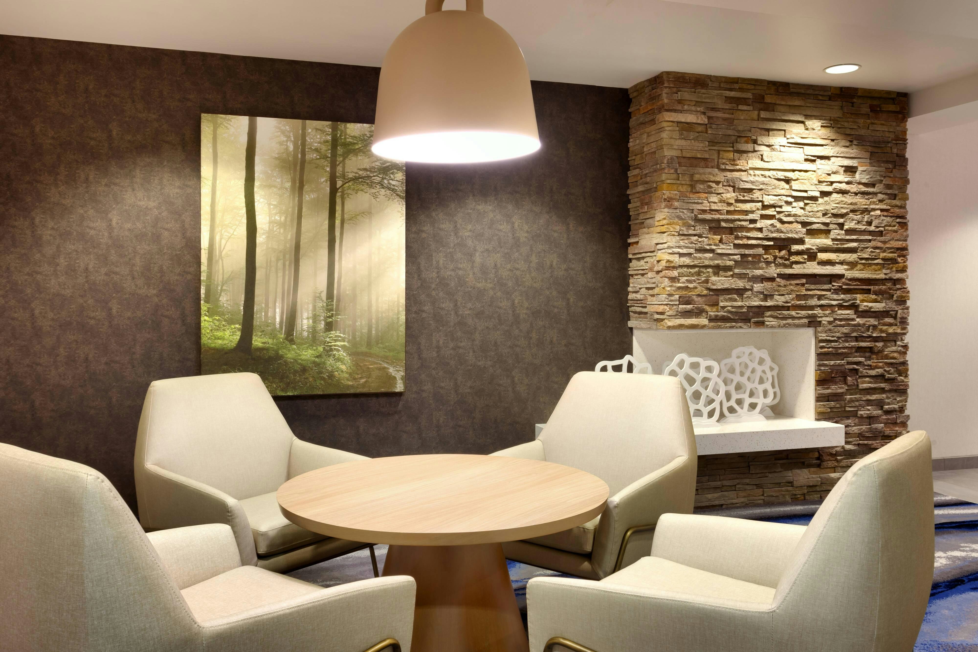 Fairfield Inn And Suites By Marriott Roswell 10/17