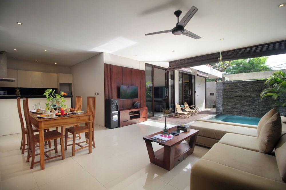 Sudha Villa Bali Baik-Baik 30/50