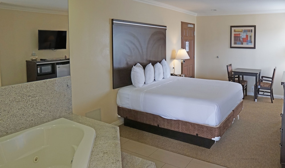Ocean Surf Inn & Suites 12/73
