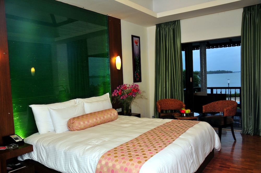 Ramada Resort by Wyndham Kochi 12/53