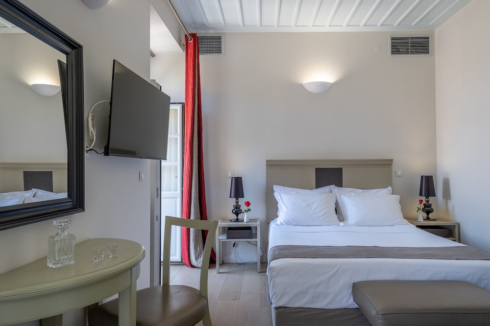 Grand Sarai Nafplio 17/75