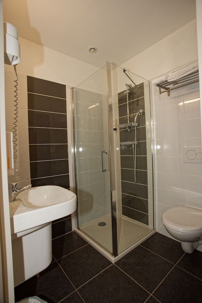 Hotel Ocean Dinan 58/63