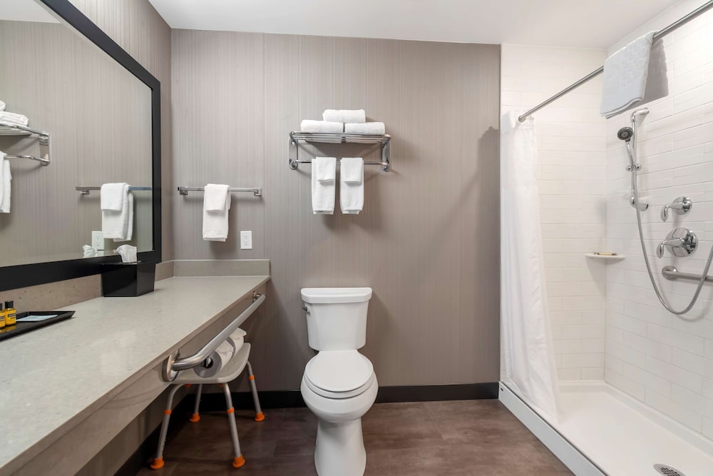 Best Western Plus East Side 27/69