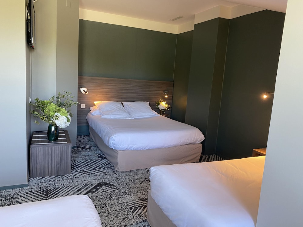 Loreak Hotel 11/40