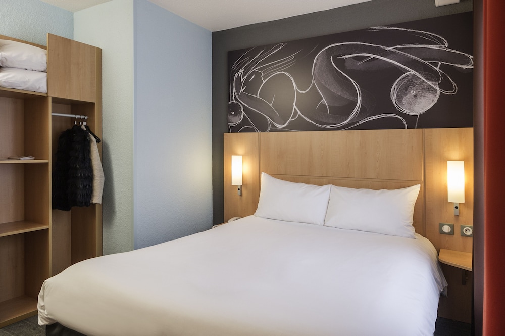 Ibis Bordeaux Lac 29/70