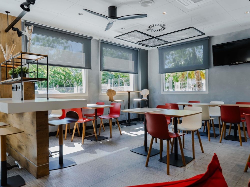 ibis Barcelona Castelldefels 57/79
