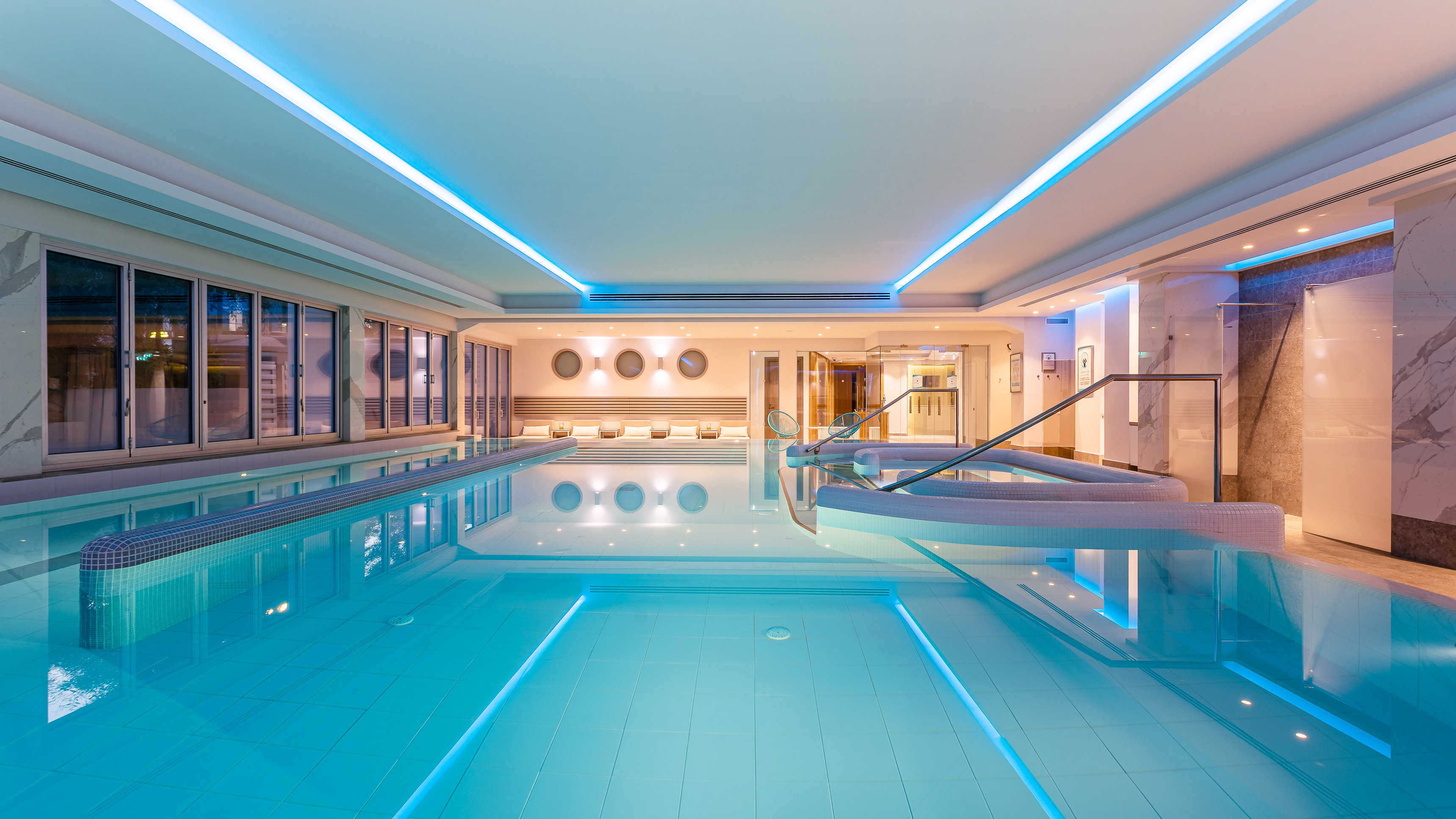 Crowne Plaza Limassol 25/75