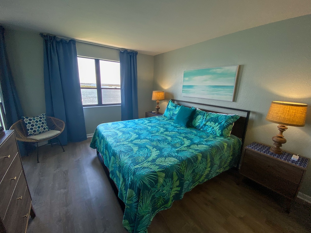 Resort Harbour Properties 12/50
